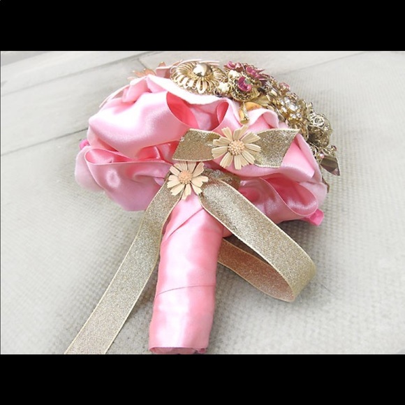 Bridal Bouquet - Picture 4 of 8